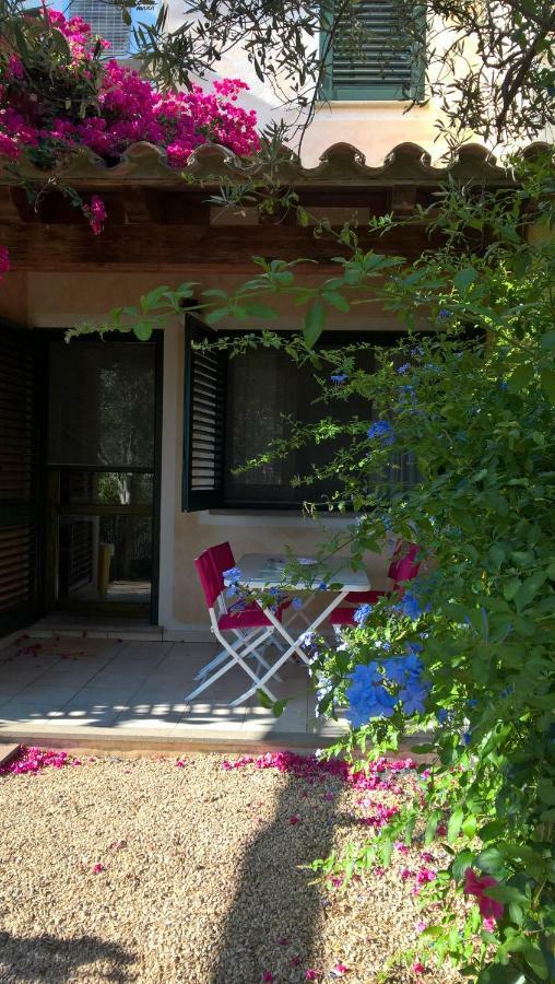 La Casa Nel Borgo Villa Chia Exteriör bild