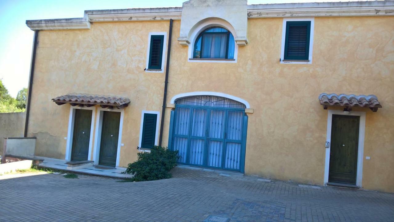 La Casa Nel Borgo Villa Chia Exteriör bild