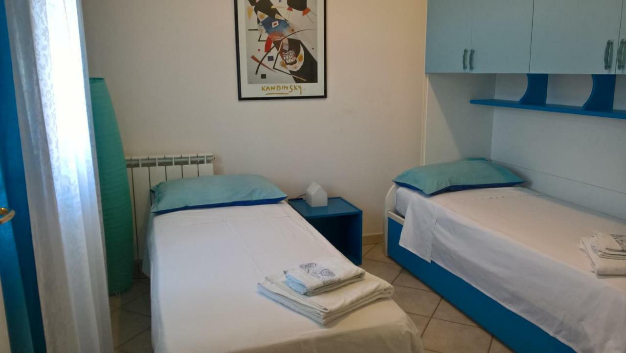 La Casa Nel Borgo Villa Chia Exteriör bild