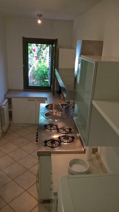 La Casa Nel Borgo Villa Chia Exteriör bild
