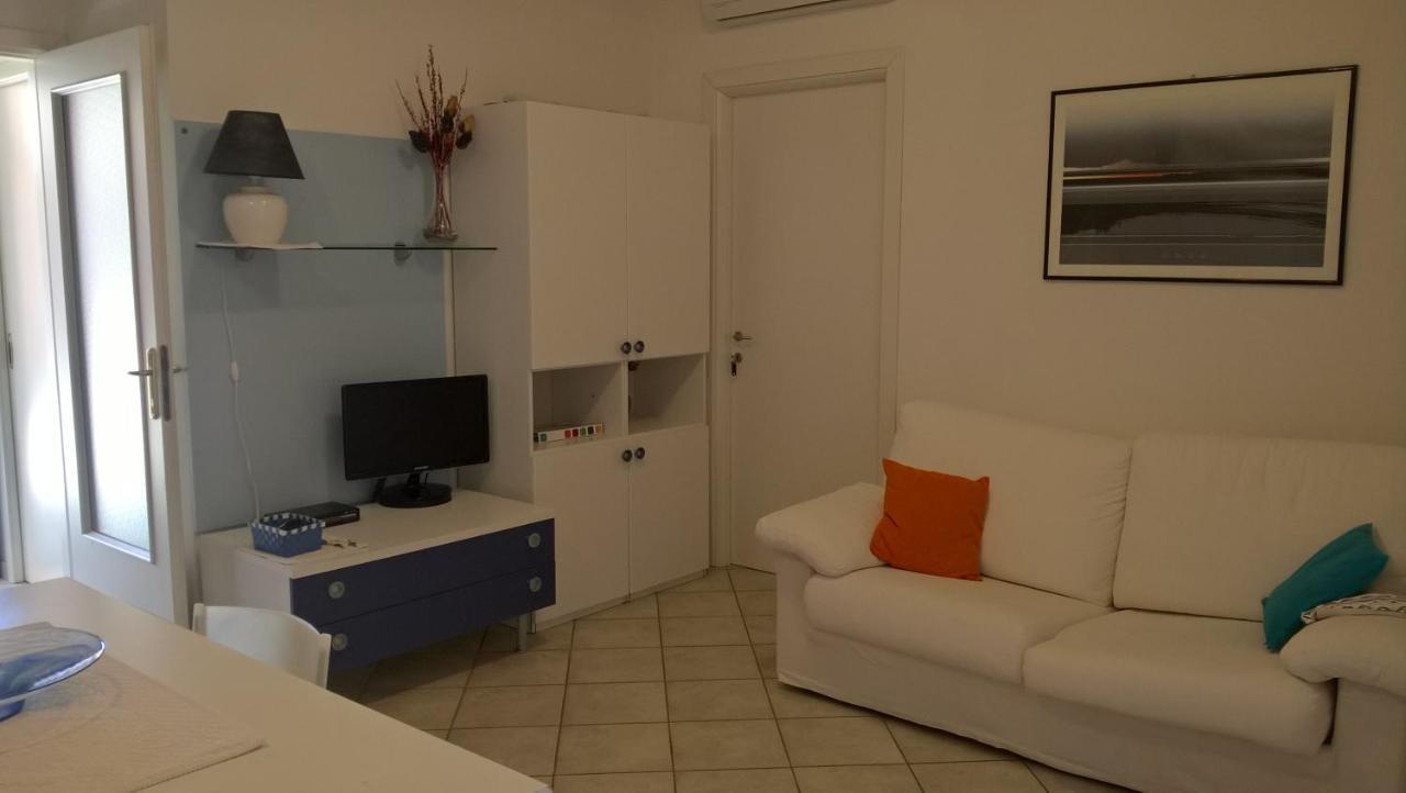 La Casa Nel Borgo Villa Chia Exteriör bild